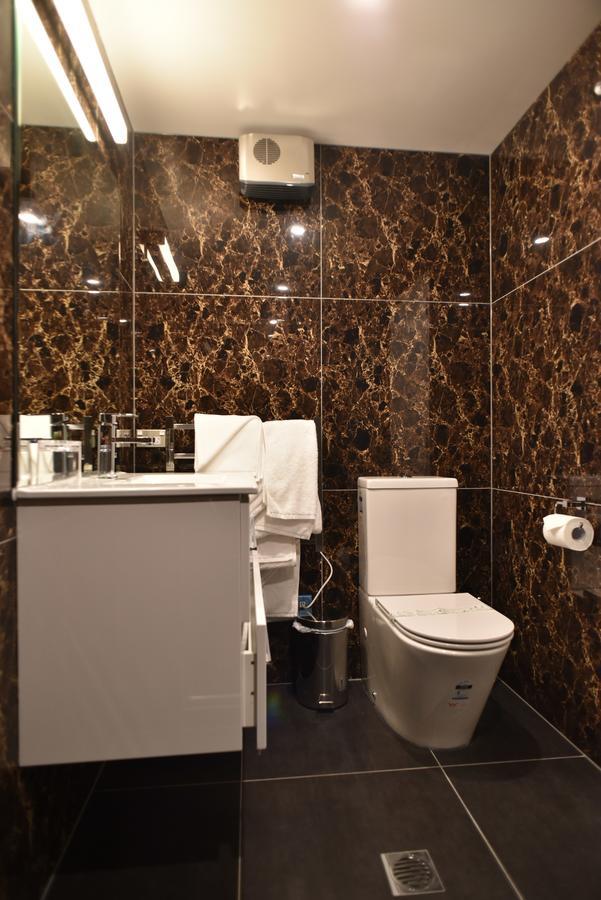 Bealey Plaza Motel Κράισττσερτς Εξωτερικό φωτογραφία Bathroom