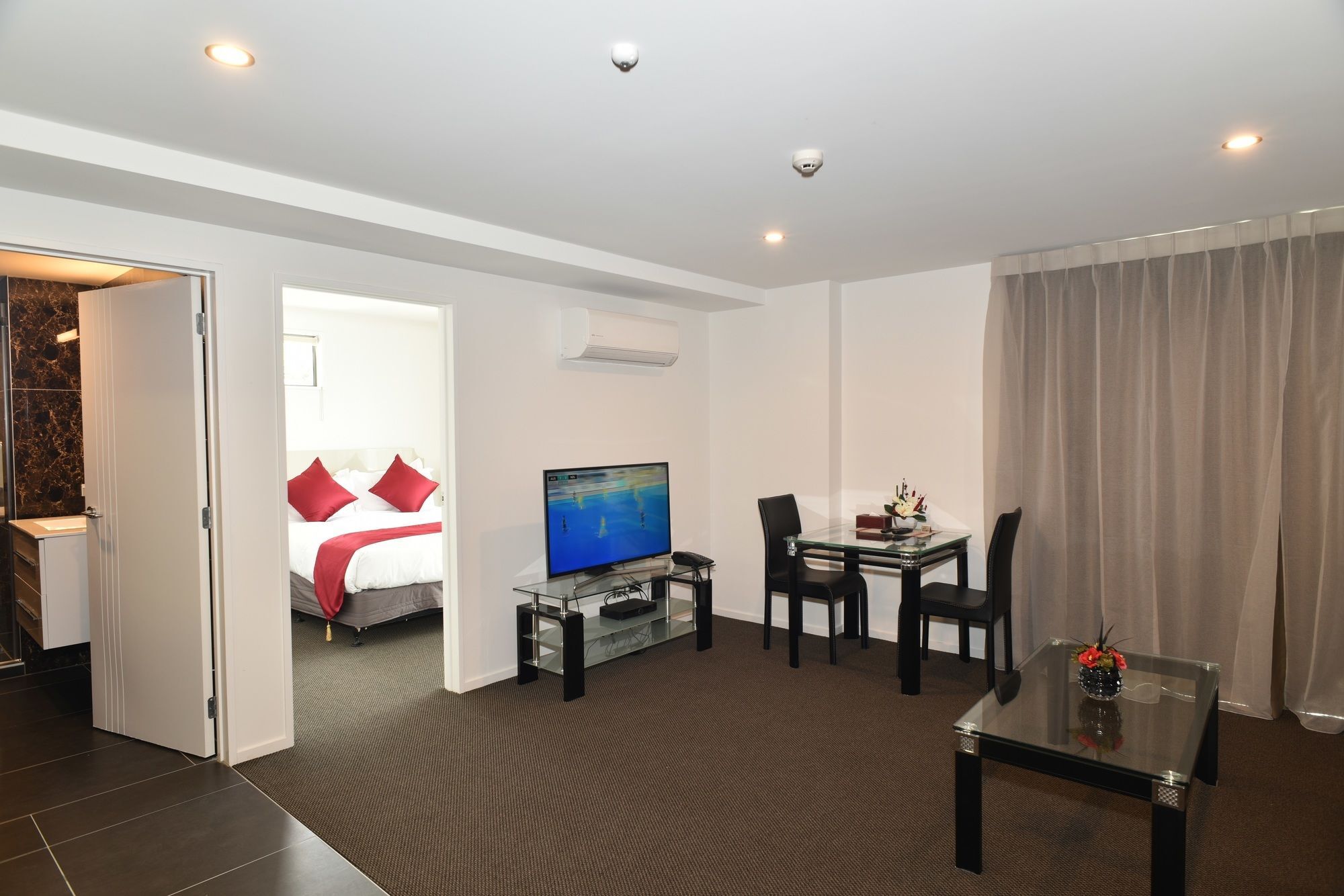 Bealey Plaza Motel Κράισττσερτς Εξωτερικό φωτογραφία A two-bedroom apartment at the hotel